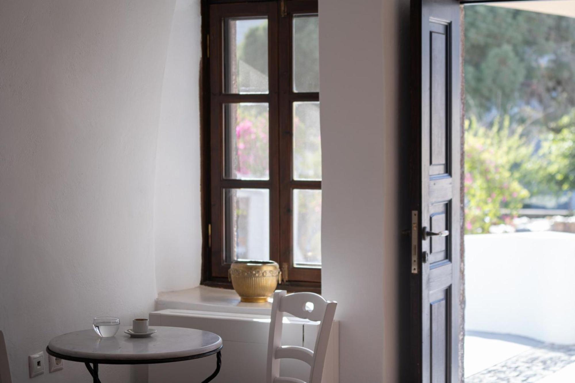 סנטוריני Madame Kalitsi Cozy Suites מראה חיצוני תמונה