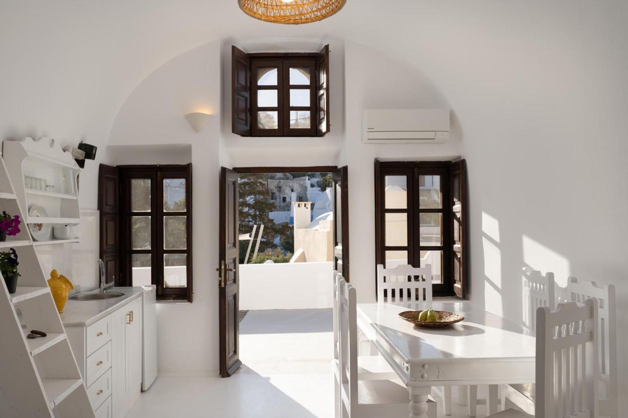 סנטוריני Madame Kalitsi Cozy Suites מראה חיצוני תמונה