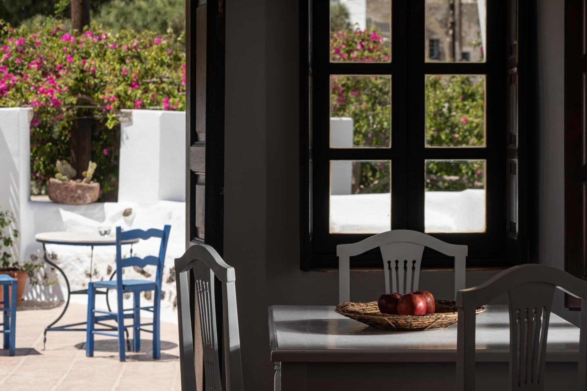 סנטוריני Madame Kalitsi Cozy Suites מראה חיצוני תמונה