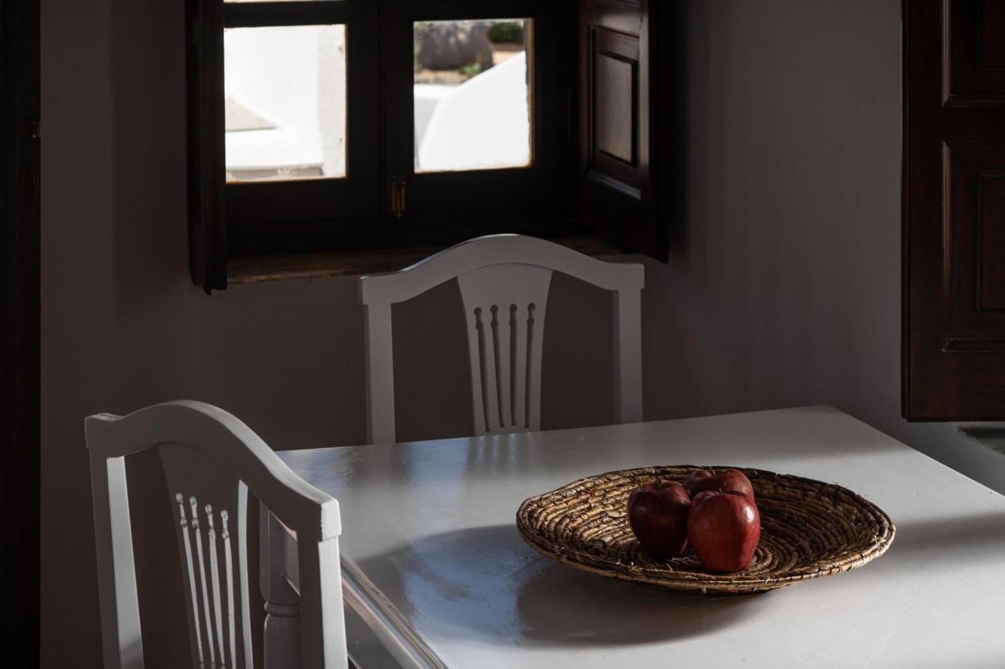 סנטוריני Madame Kalitsi Cozy Suites מראה חיצוני תמונה